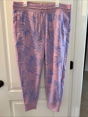Women's Lavender Palm-Print Jogger Pants